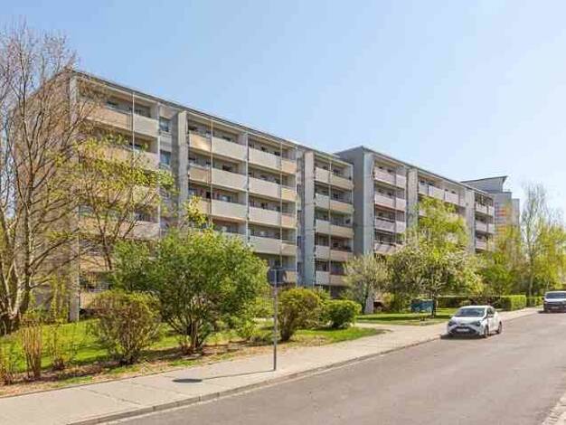 Wohnung zur Miete 576 € 3 Zimmer 64,3 m² 4. Geschoss frei ab 21.10.2026 Wölfnitzer Ring 52 b Gorbitz-Süd Dresden 01169