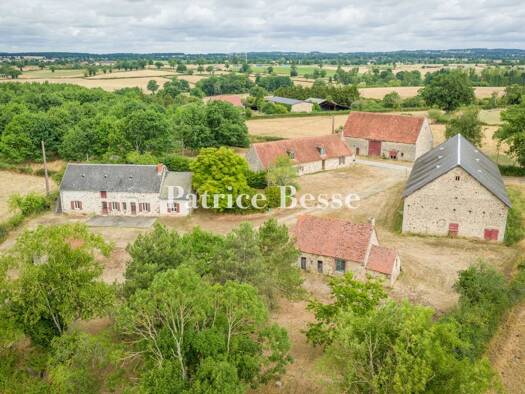 Bauernhaus zum Kauf 350.000 € 6 Zimmer 364 m² 43.267 m² Grundstück Évaux-les-Bains 23110