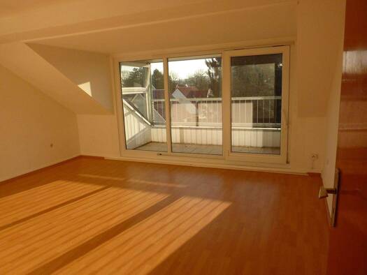 Wohnung zur Miete 500 € 3 Zimmer 71 m² frei ab 01.04.2026 Stettiner Str. 7a Innenstadt Detmold 32756