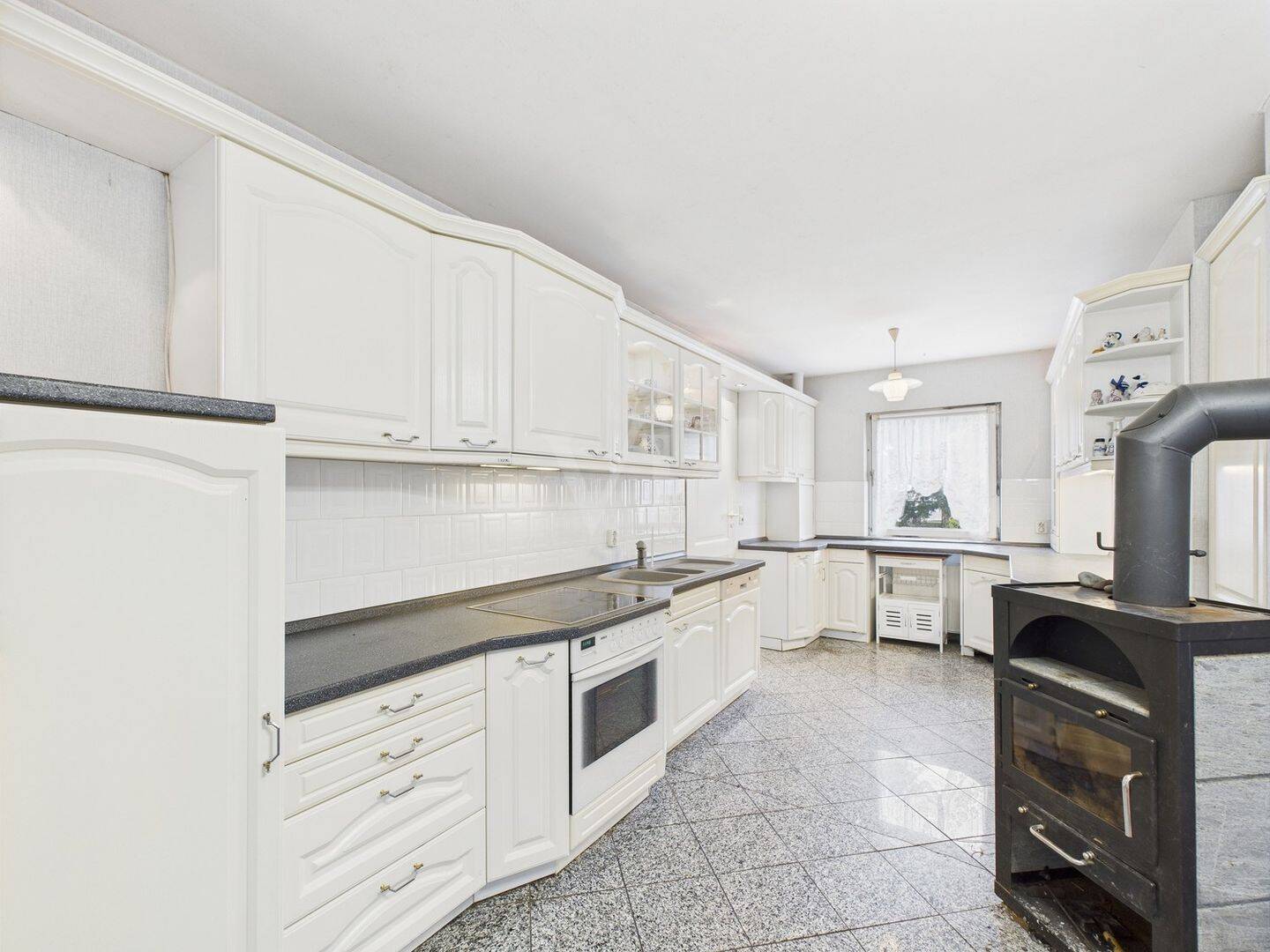 Property thumbnail 8