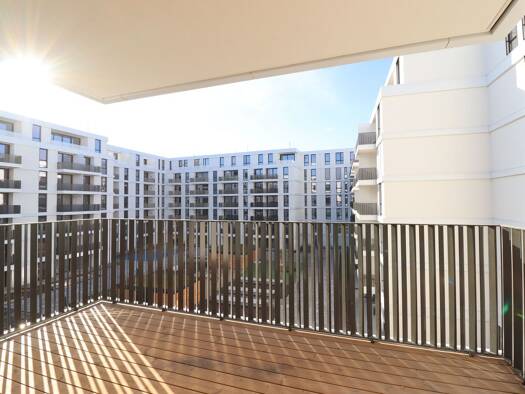 Wohnung zur Miete 2.100 € 3 Zimmer 94,4 m² 4. Geschoss frei ab 01.11.2026 Paul-Heyse-Straße 24 Prenzlauer Berg Pankow 10407