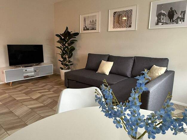 Wohnung zur Miete Wohnen auf Zeit 1.700 € 2 Zimmer 46 m² frei ab sofort Hochfeld Augsburg 86159