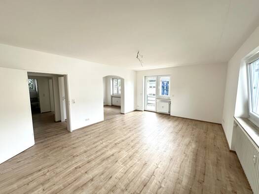 Wohnung zur Miete 1.300 € 3,5 Zimmer 101 m² 1. Geschoss frei ab sofort Kriftel 65830
