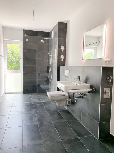 Wohnung zur Miete - Erstbezug 950 € 2 Zimmer 67,6 m² 1. Geschoss frei ab 01.10.2025 Kreutles Oberasbach 90522