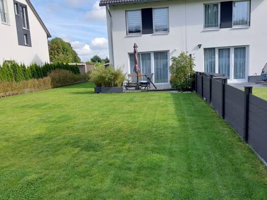 Doppelhaushälfte zur Miete 2.100 € 5,5 Zimmer 136 m² 500 m² Grundstück frei ab sofort Meckelfeld Seevetal 21217