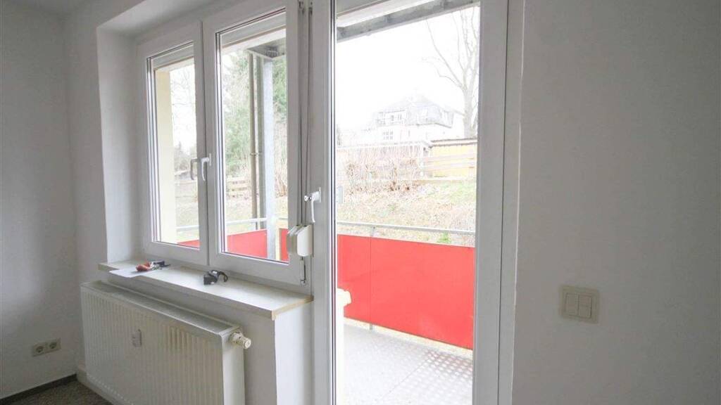 Wohnung zur Miete 330 € 3 Zimmer 60 m² 1. Geschoss Lengenfeld 08485