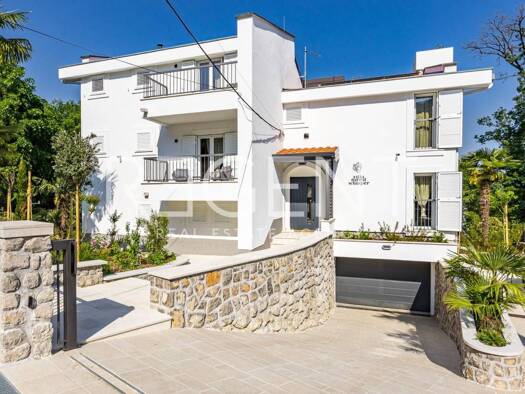 Haus zum Kauf 1.950.000 € 9 Zimmer 3 m² Zapad