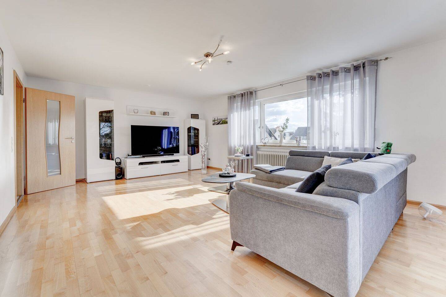 Immobilie in Schwanau - Großzügig und familienfreundlich! Ihr neues Zuhause in Schwanau-Allmannsweier erwartet Sie!  - Bild 1