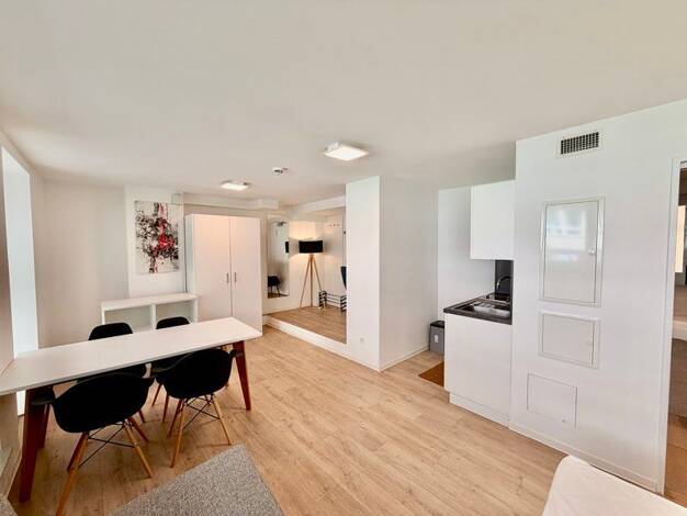 Wohnung zur Miete 905 € 2,5 Zimmer 47,4 m² 5. Geschoss frei ab 09.10.2026 Konrad-Adenauer-Platz 10 Stadtmitte Düsseldorf 40210