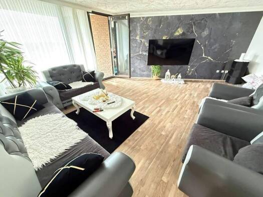 Wohnung zum Kauf 280.000 € 3 Zimmer 96,2 m² Westhoven Köln 51149