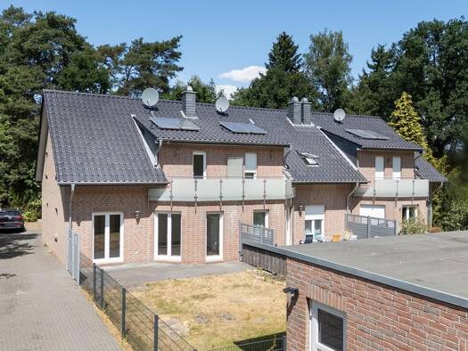 Reihenmittelhaus zum Kauf 460.000 € 4 Zimmer 132 m² 405 m² Grundstück Ramlingen-Ehlershausen Burgdorf 31303