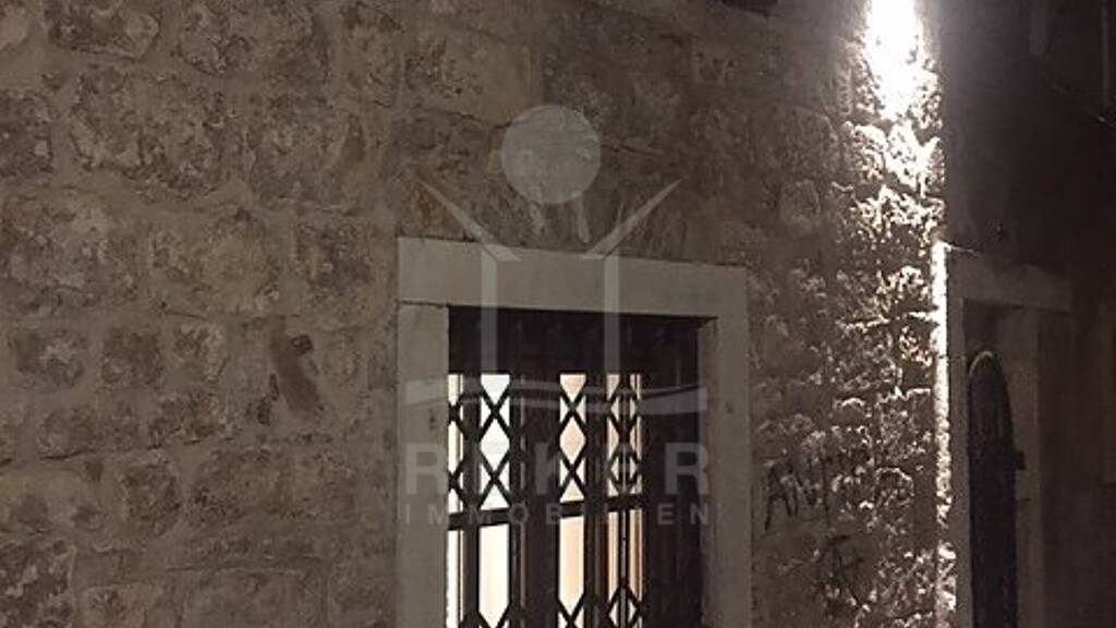 Mehrfamilienhaus zum Kauf 320.000 € 4 Zimmer 142 m² 62 m² Grundstück Sibenik