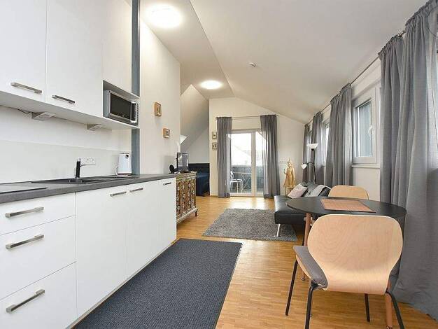 Wohnung zur Miete Wohnen auf Zeit 1.480 € 1,5 Zimmer 44 m² frei ab sofort Perouse Rutesheim 71277