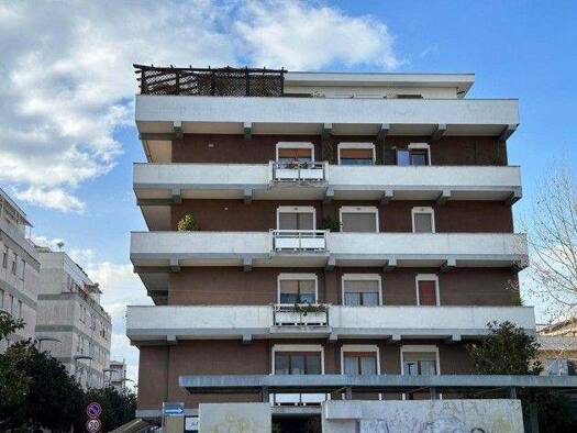 Wohnung zum Kauf 205.000 € 4 Zimmer 1 m² Montesilvano 65015