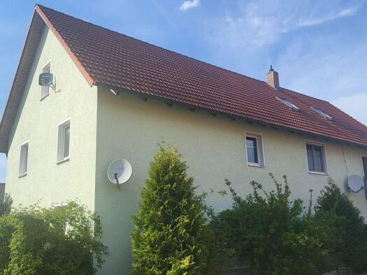 Haus zum Kauf 399.000 € 10 Zimmer 300 m² 700 m² Grundstück Schwandorf 92421