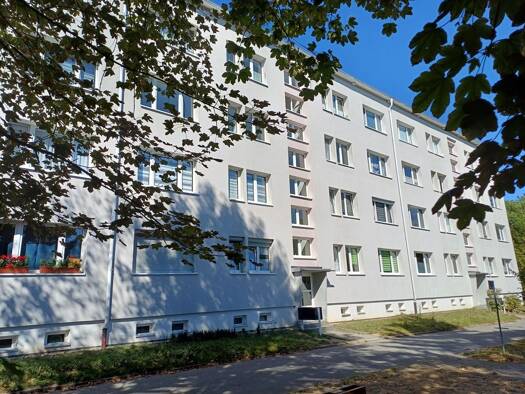 Wohnung zur Miete 330 € 2 Zimmer 46,9 m² 2. Geschoss frei ab 01.10.2026 Rosenweg 20 Lobenstein Bad Lobenstein 07356