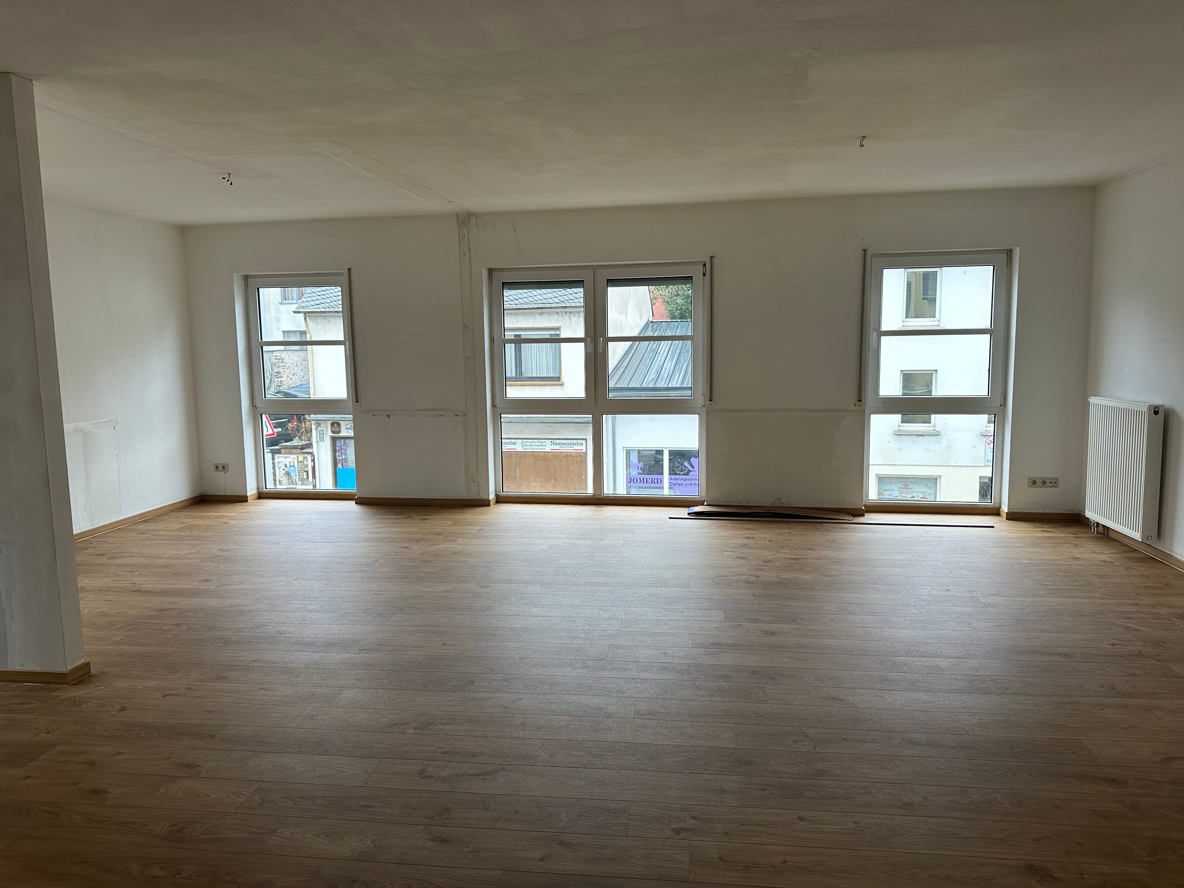 Büro-/Praxisfläche zur Miete 980 € 4 Zimmer 120 m²<br/>Bürofläche Westerwaldstr. 15 Kernstadt Limburg 65549