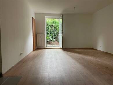 Wohnung zur Miete 380 € 1 Zimmer 33,4 m² frei ab sofort Pfeffingerstraße 24 Connewitz Leipzig 04277