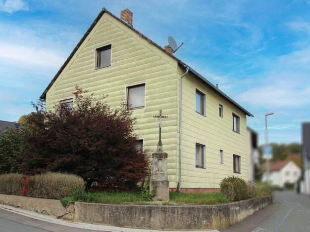 Mehrfamilienhaus zum Kauf als Kapitalanlage geeignet 295.000 € 6 Zimmer 140 m² 427,2 m² Grundstück Wimmelbach Hausen 91353