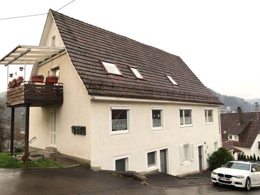 Mehrfamilienhaus zum Kauf 132.500 € 10 Zimmer 204 m² 489 m² Grundstück Aistaig Oberndorf am Neckar 78727