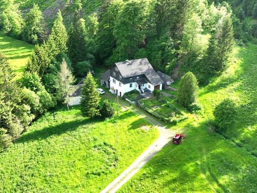 Haus zum Kauf 220.000 € 8 Zimmer 179 m² 37.165 m² Grundstück Georgshütte Sonneberg 96515