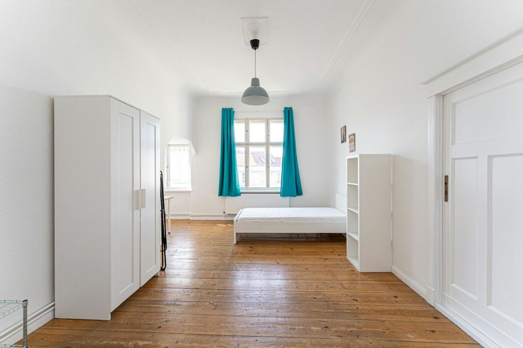 Wohnung zur Miete Wohnen auf Zeit 829 € 1 Zimmer 18 m²<br/>Wohnfläche 06.01.2025<br/>Verfügbarkeit HERMANNSTR. Neukölln Berlin 12049