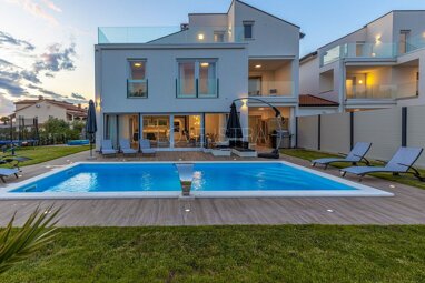 Haus zum Kauf 710.000 € 6 Zimmer 315 m² 800 m² Grundstück Porec center