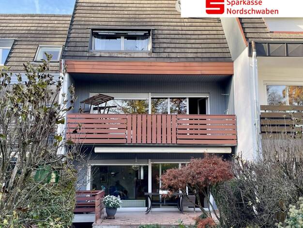 Reihenmittelhaus zur Miete 1.200 € 4 Zimmer 140,6 m² 255 m² Grundstück frei ab 01.02.2026 Nördlingen 86720