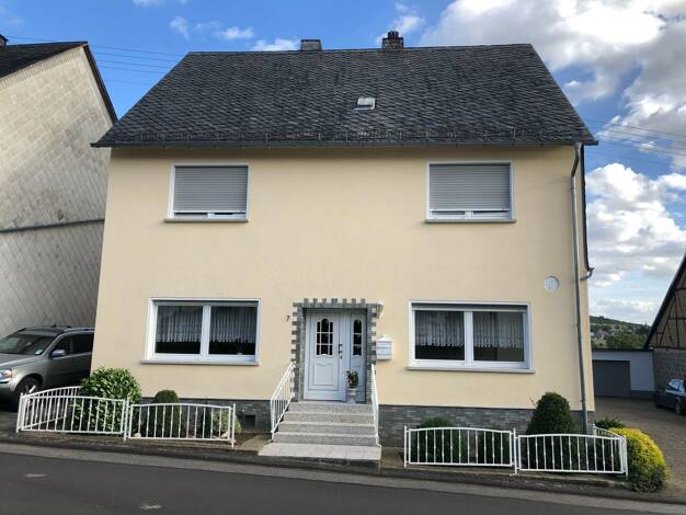 Wohnung zur Miete 650 € 3,5 Zimmer 100 m² frei ab sofort Schneppenbach 55608