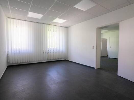 Bürofläche zur Miete 1.125 € 7 Zimmer 160 m² Bürofläche teilbar ab 160 m² Balingen 72336