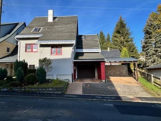 Einfamilienhaus zum Kauf 149.000 € 5 Zimmer 127 m² 451 m² Grundstück frei ab sofort Kirchweg 43 Neuhaus Neuhaus am Rennweg 98724