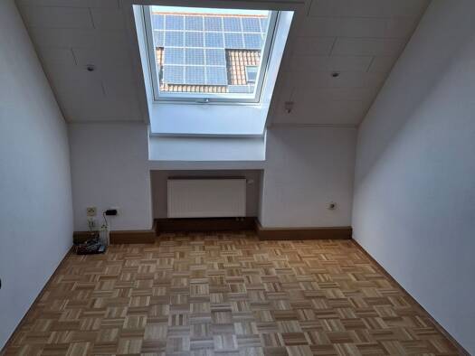 Wohnung zur Miete 290 € 1 Zimmer 11 m² Geschoss 2/3 frei ab sofort Oberisling-Graß Regensburg 93053