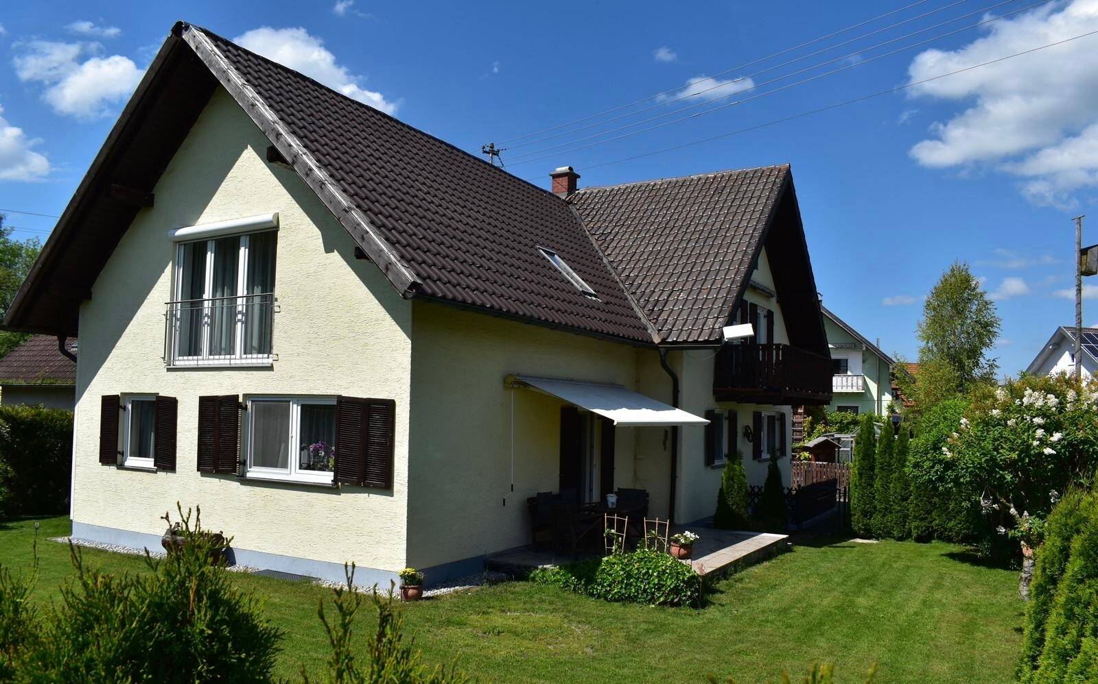 Mehrfamilienhaus zum Kauf provisionsfrei 649.000 € 7 Zimmer 220 m²<br/>Wohnfläche 623 m²<br/>Grundstück Schwabsoien Schwabsoien 86987