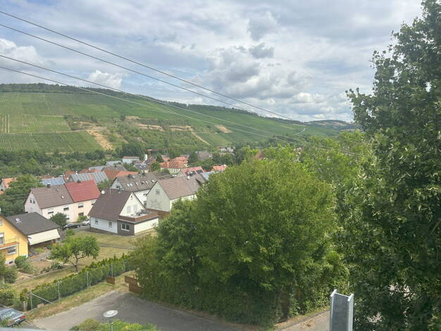 Wohnung zur Miete 752 € 4 Zimmer 83 m² Dachgeschoss, 2. Geschoss Hochtalstraße 17 Gerlachsheim Gerlachsheim 97922