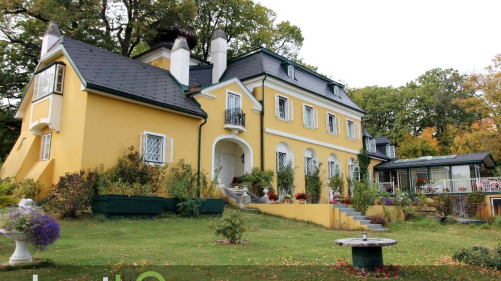 Villa zum Kauf 3.650.000 € 13 Zimmer 499,3 m² 5.457 m² Grundstück Gießhübl 2372