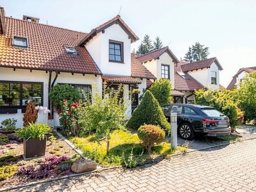 Reihenmittelhaus zum Kauf 249.000 € 5 Zimmer 96 m² 185 m² Grundstück Röhrsdorf Klipphausen 01665