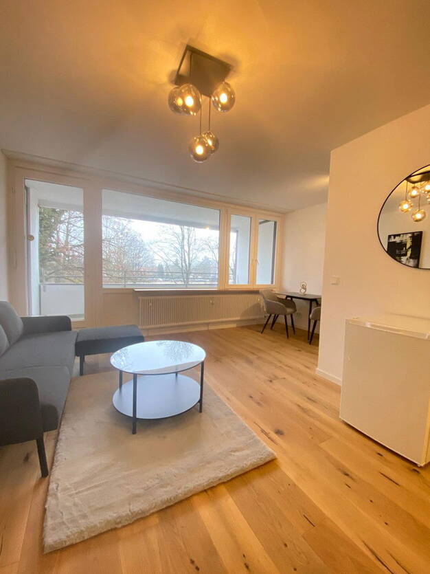Wohnung zur Miete 1.225 € 1 Zimmer 38,5 m² 1. Geschoss frei ab 01.06.2025 Bodenseestraße 214 Aubing-Lochhausen-Langwied München 81243