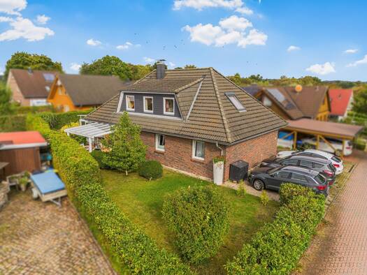 Einfamilienhaus zum Kauf 450.000 € 6 Zimmer 154,2 m² 533 m² Grundstück frei ab sofort Schönwalde 23744