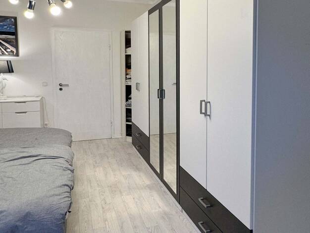 Wohnung zur Miete Wohnen auf Zeit 1.850 € 4 Zimmer 116 m² frei ab sofort Marienkirche Oberhausen 46047