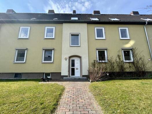 Wohnung zur Miete 409 € 3 Zimmer 60 m² 1. Geschoss Neißestraße 34 Fedderwardergroden Wilhelmshaven 26388