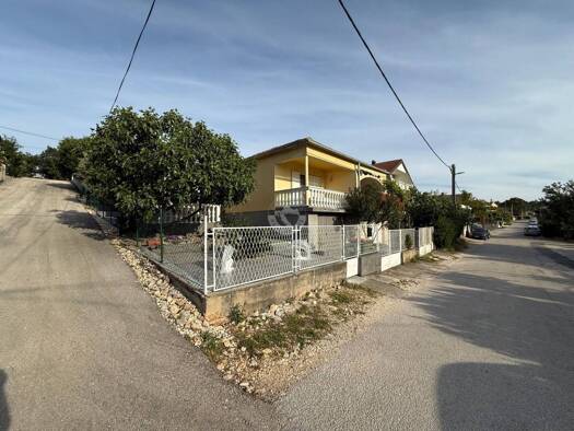 Einfamilienhaus zum Kauf 190.000 € 1 Zimmer 51 m² Obrovac 23450