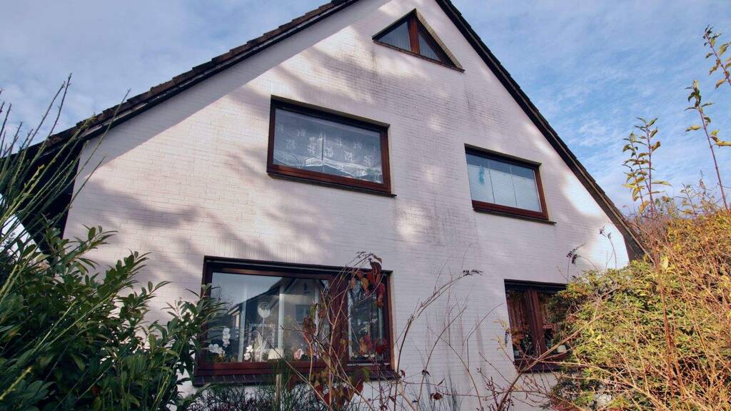 Haus zum Kauf 820.000 € 7 Zimmer 210 m² 1.119 m² Grundstück Garstedt Norderstedt 22850