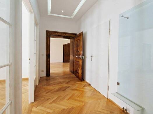 Büro zur Miete 1.341 € Wels Wels 4600
