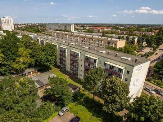 Wohnung zur Miete 425 € 4 Zimmer 66,1 m² 4. Geschoss frei ab 01.06.2026 Bernhard-Kellermann-Str. 32 Leipziger Str. Magdeburg 39120