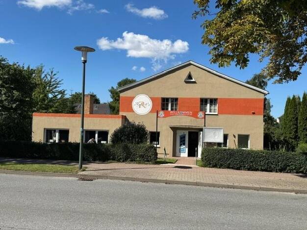 Gewerbeobjekt zum Kauf 495.000 € 4 Zimmer 100 m² 1.321 m² Grundstück frei ab sofort Hohenfelde Hohenfelde 18209
