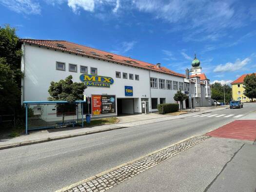Kaufhaus zur Miete provisionsfrei 906 m² Verkaufsfläche Hennebergerstraße 4 Heining Passau 94036