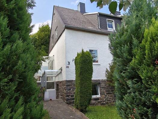 Doppelhaushälfte zum Kauf 94.500 € 3 Zimmer 65 m² 690 m² Grundstück frei ab sofort Oederan 09569