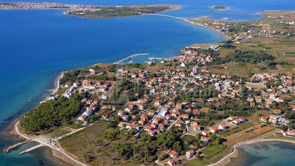 Land-/Forstwirtschaft zum Kauf 195.000 € Privlaka