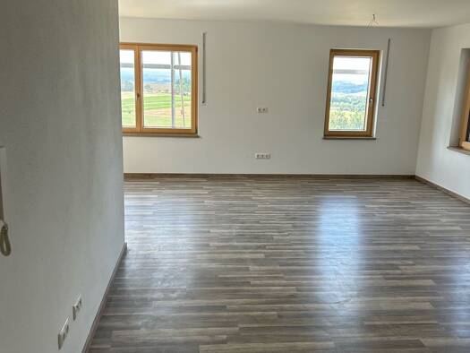 Terrassenwohnung zur Miete 950 € 3 Zimmer 107 m² frei ab 01.02.2026 Degenberg Schwarzach 94374