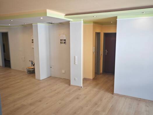 Terrassenwohnung zum Kauf provisionsfrei 296.400 € 4 Zimmer 104 m² Geschoss -1/4 Bad Nauheim 61231